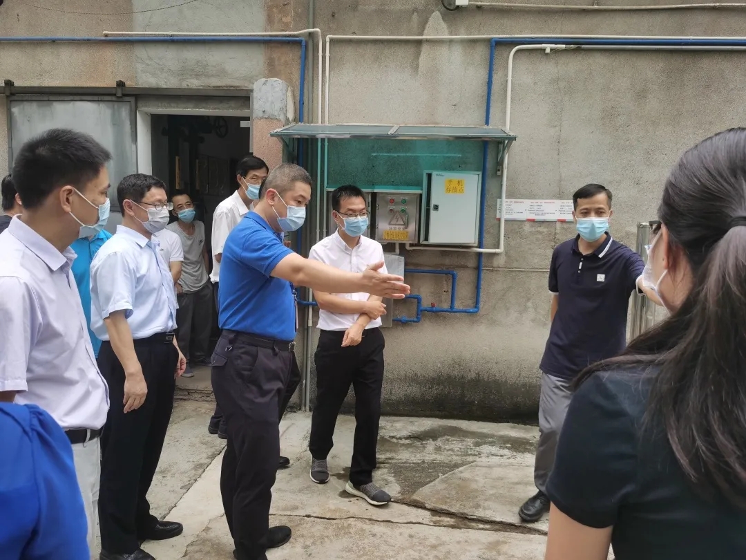 海珠区常务副区长傅晓初到白云山1277星际电子游戏公司发展安全出产查抄